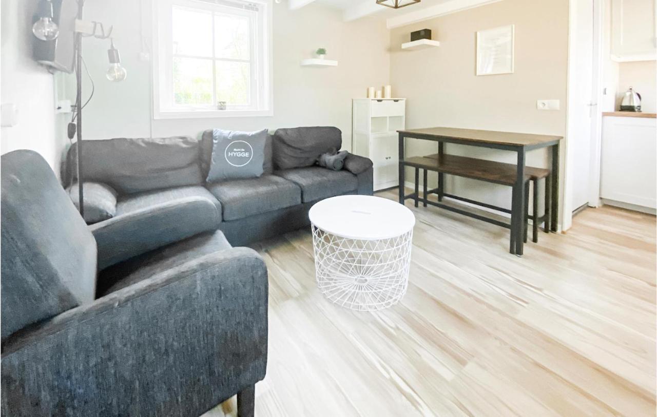 1 Bedroom Gorgeous Home In Zoutelande Exterior photo