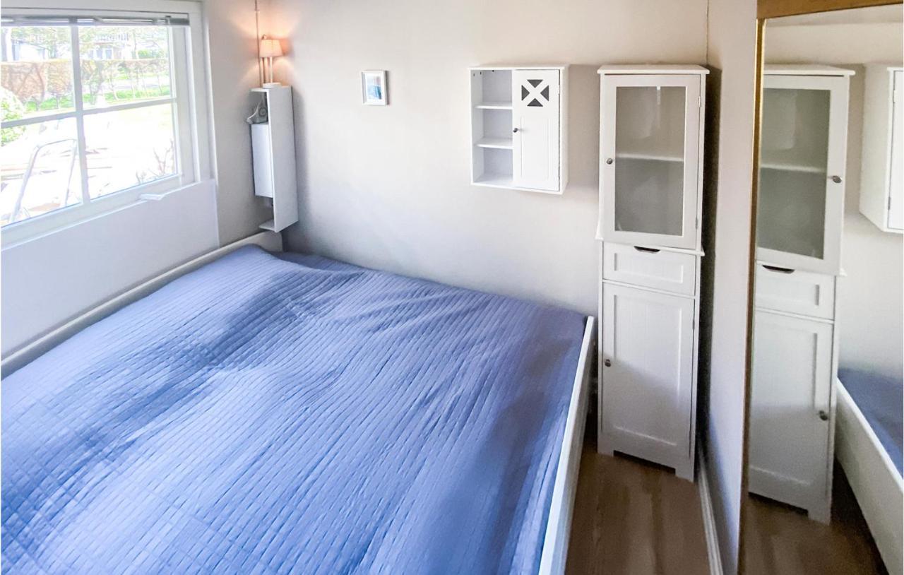 1 Bedroom Gorgeous Home In Zoutelande Exterior photo